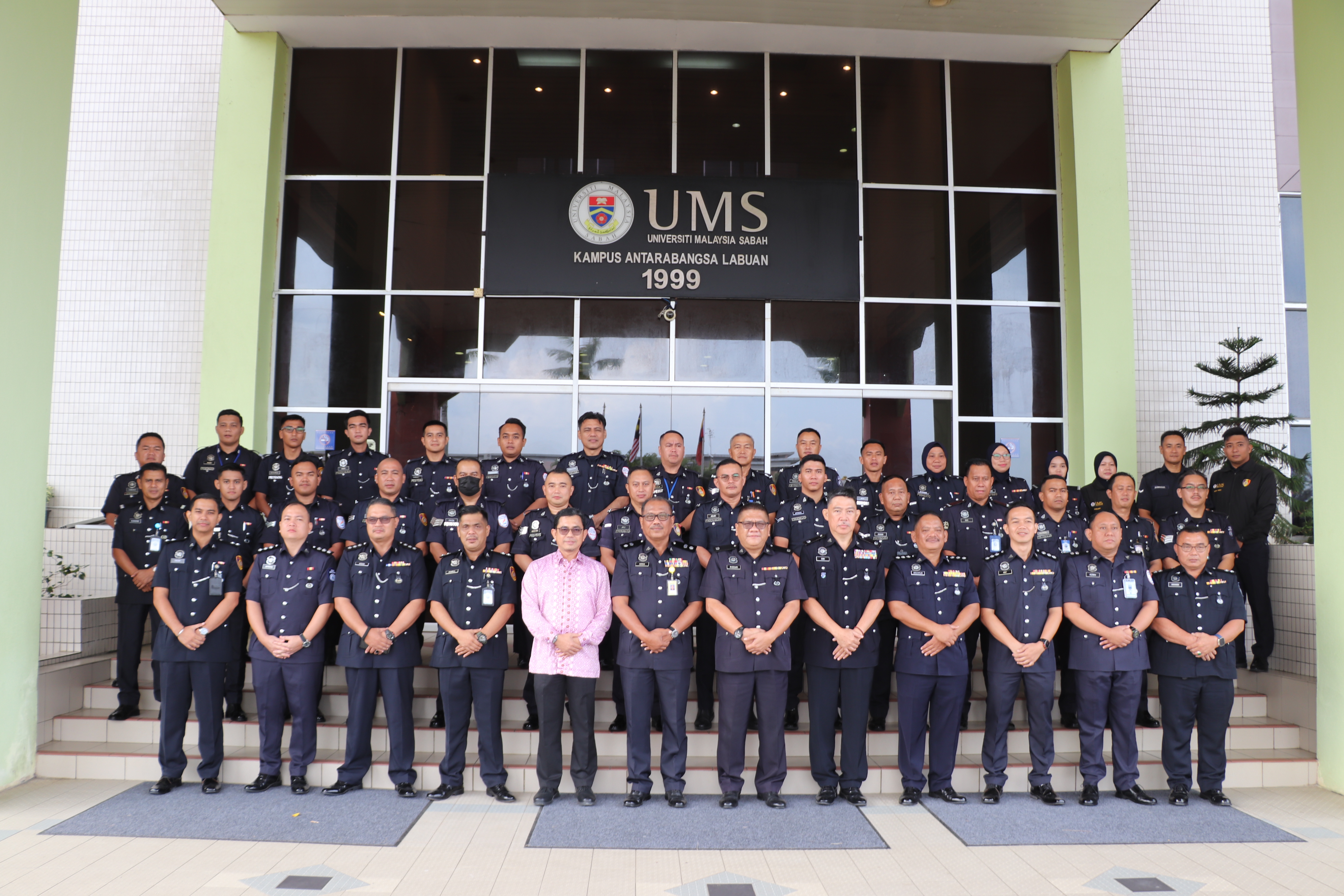 40 anggota Polis Bantuan hadiri Kursus Undang-Undang anjuran Sektor Keselamatan UMSKAL
