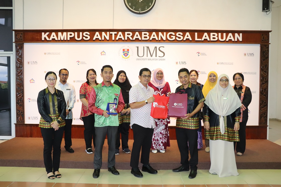 Pegawai Kolej Komuniti Penampang Lawat UMSKAL