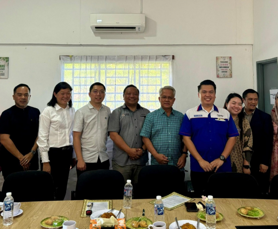 Majlis Menandatangani Surat Niat Kerjasama Di Antara Koperasi Persatuan Usahawan Digital IKS dan Fakulti Kewangan Antarabangsa Labuan