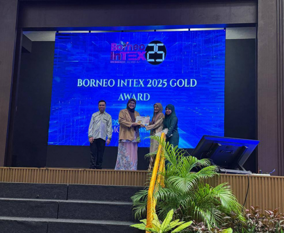 Peraduan Perdagangan Saham UMS Raih Hatrik dengan Anugerah Emas di Borneo InTEX25
