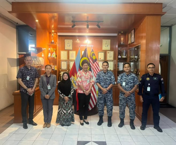 UMS–TUDM laksana projek pemindahan ilmu penternakan cendawan tiram di Pangkalan Udara Labuan