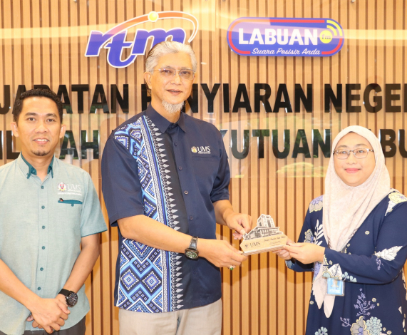 Pesta Tamu Gadang Eratkan UMSKAL dan Komuniti