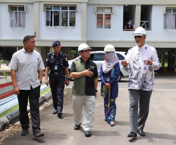 Naib Canselor UMS turun padang tinjau kolej kediaman 𝐔𝐌𝐒𝐊𝐀𝐋