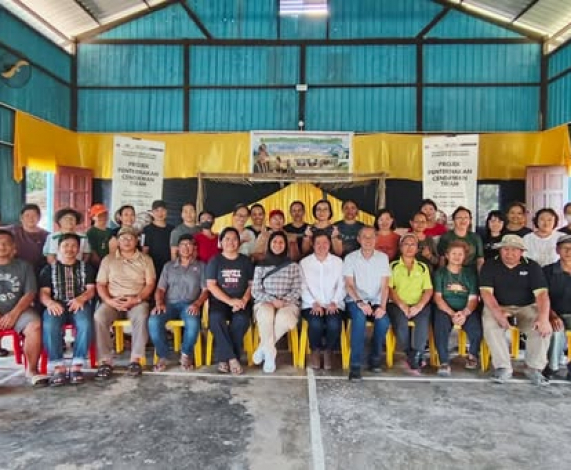 UMS Mantapkan Penternakan Cendawan Tiram di Kampung Ratau, Galak Komuniti ke Arah Kelestarian Makanan