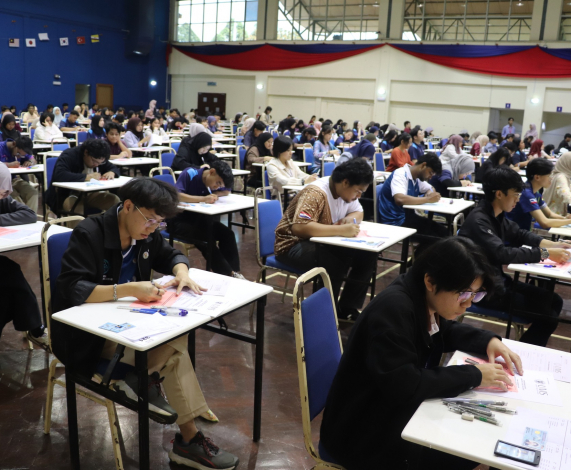 Peperiksaan Menguji Minda